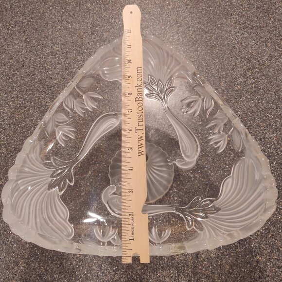 Mikasa Crystal Peacock Cake Stand - vintage - Picture 8 of 16